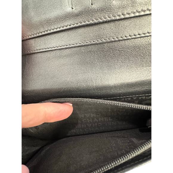 Chanel Patent Leather Long Wallet with Silver CC Logo - Picture 5 of 6